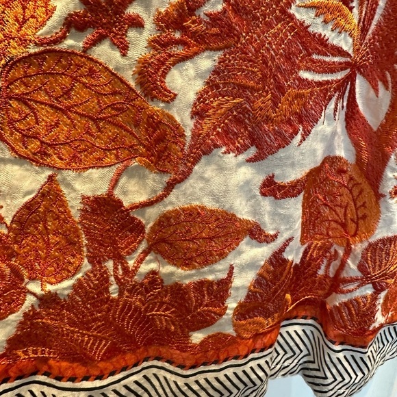 Pakistani embroiders shalwar kameez size small - Picture 3 of 5